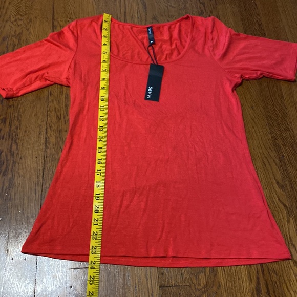 SAVVI JUNI Red Medium Scoop Neck Contoured Fit Half Sleeve Top - Picture 8 of 10